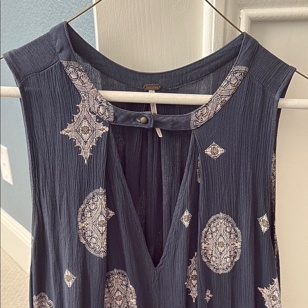 Free People Steel Blue Cut Out Tunic Top - Size M - Picture 3 of 12
